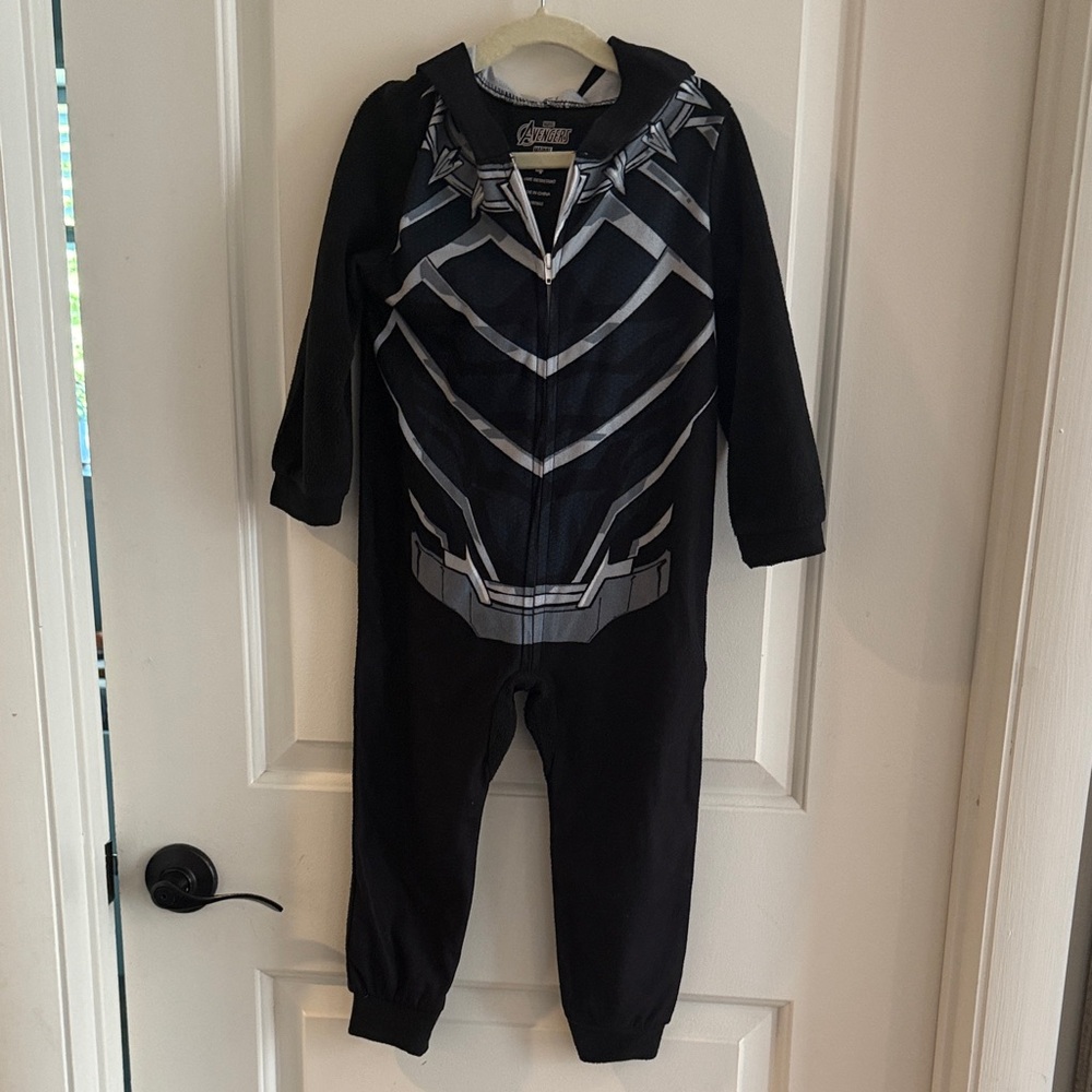 Marvel Avengers Black and Silver Costume Top